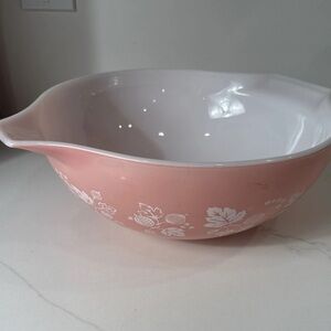 Vintage Pyrex Pink White Gooseberry Cinderella 4 qt Mixing Bowl 444